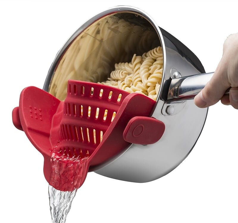 🏠 The Must-Have Kitchen Gadget🍝Silicone Pot Strainer