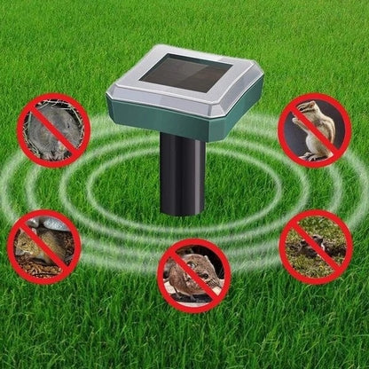 🔥Solar Powered Mole Repellent (Same for snakes/pests/rodents)